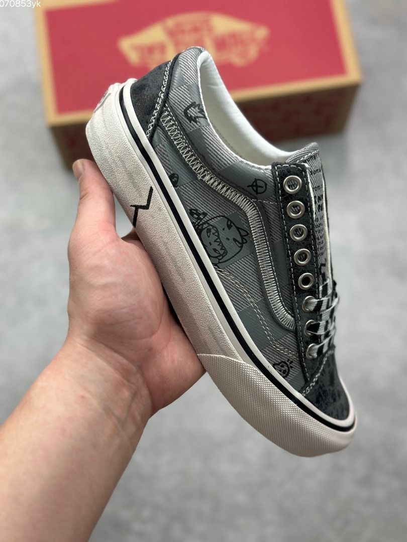 Vans Hirona
