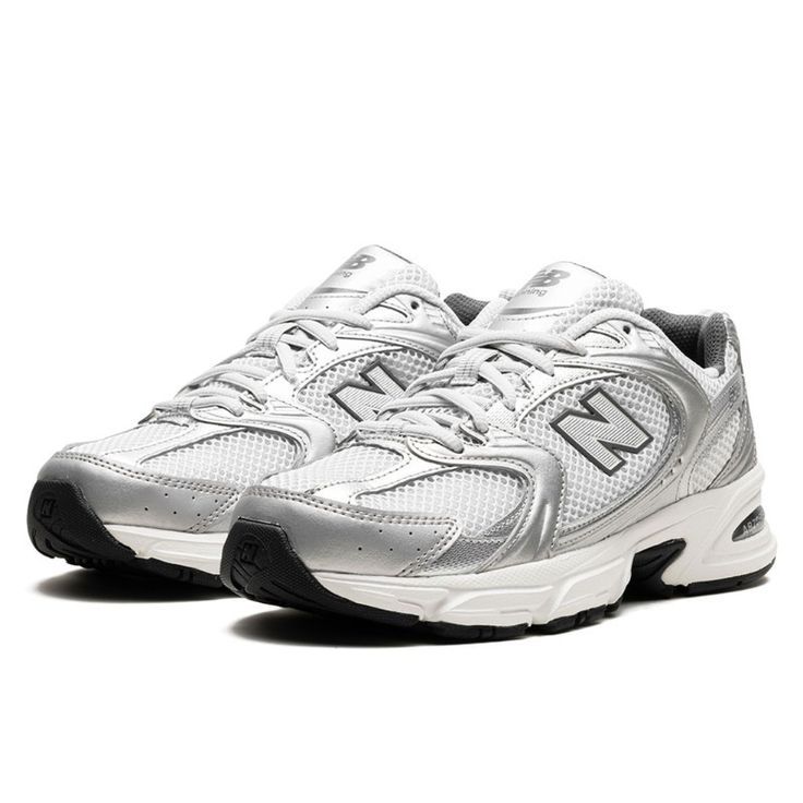 New Balance 530